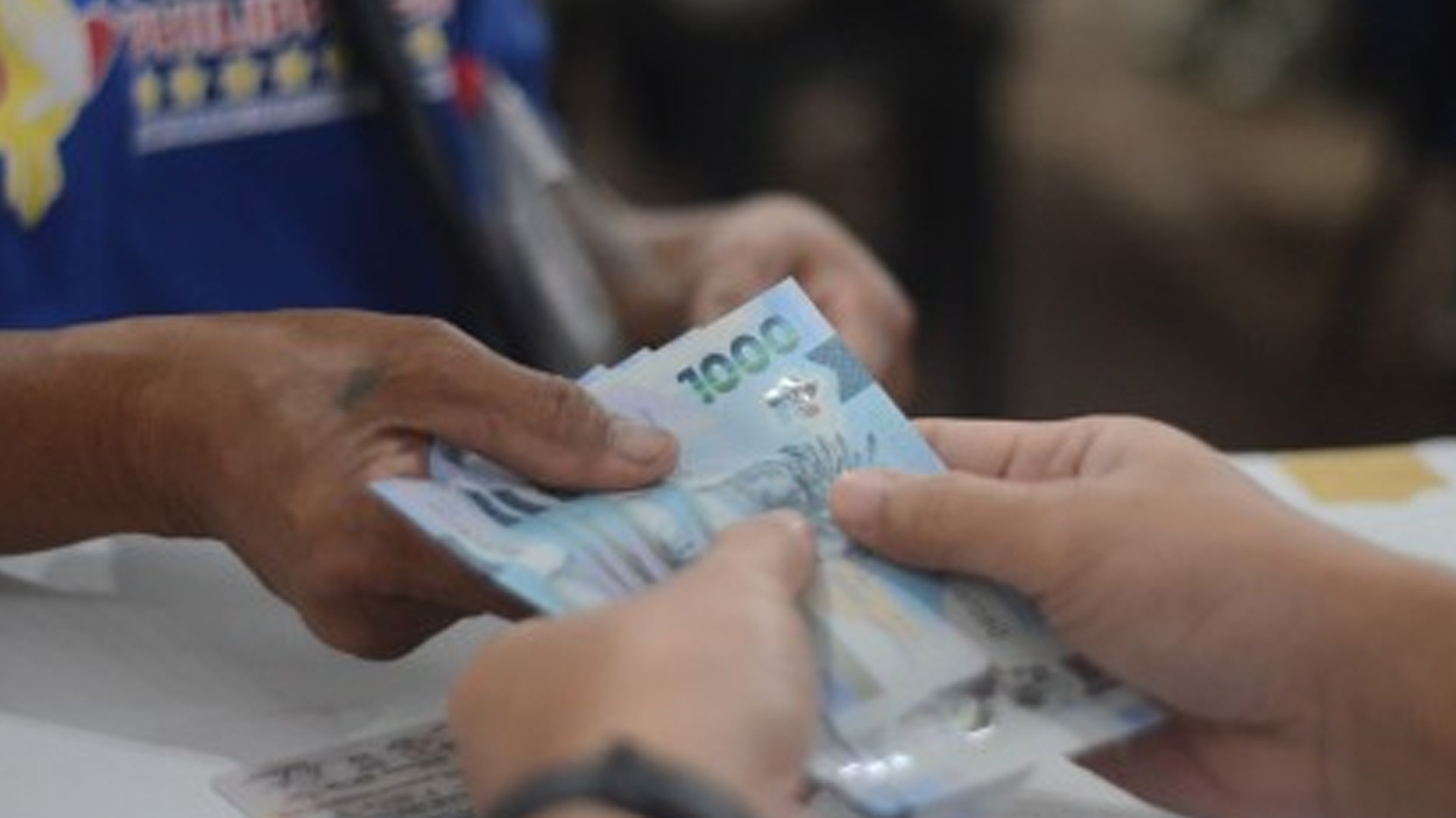 SWS Poll Shows PHP5 Thousand Cash Relief Aid Helps Keep PUV Drivers On The Road