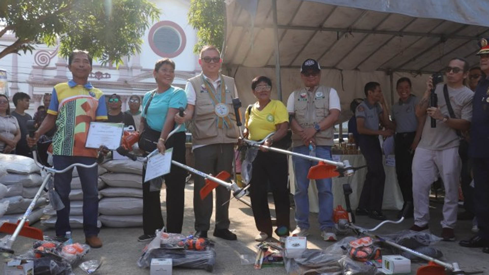 Catanduanes Farmers, Fisherfolk Receive PHP57.1 Million Interventions From Department Of Agriculture